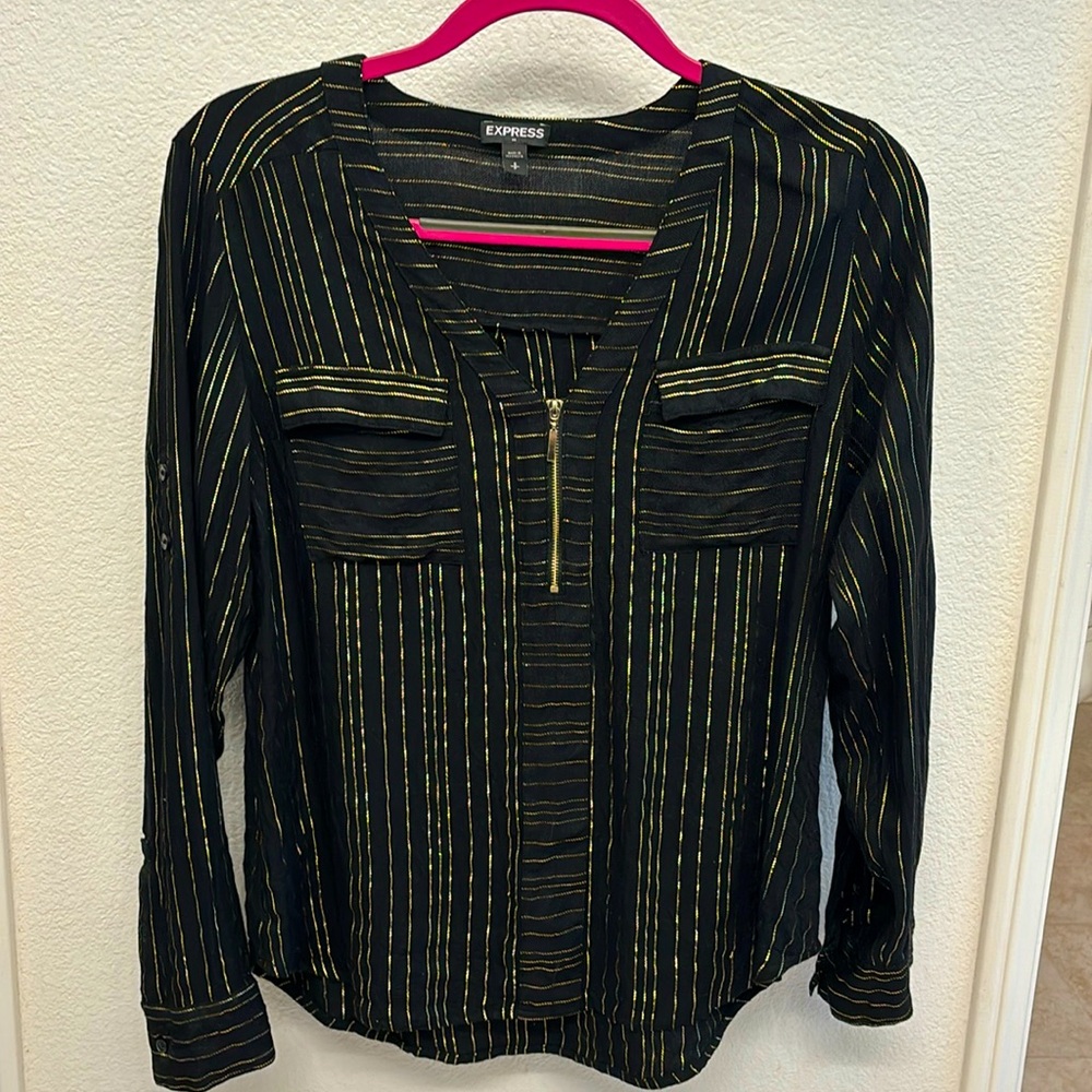 Black and gold Express top size Small